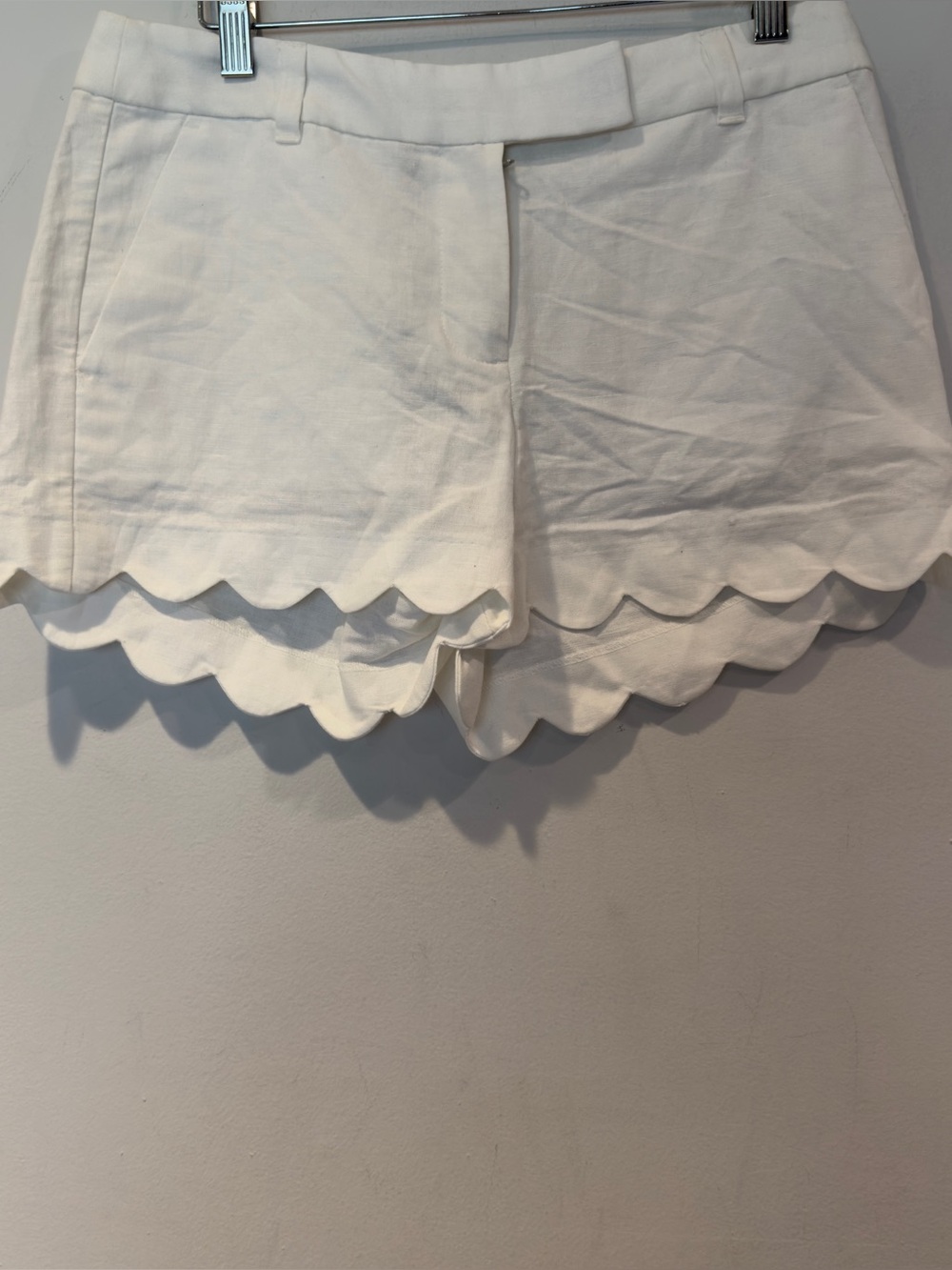 J. Crew Women's 4'' Short White Scallop Hem Shorts - Picture 3 of 8